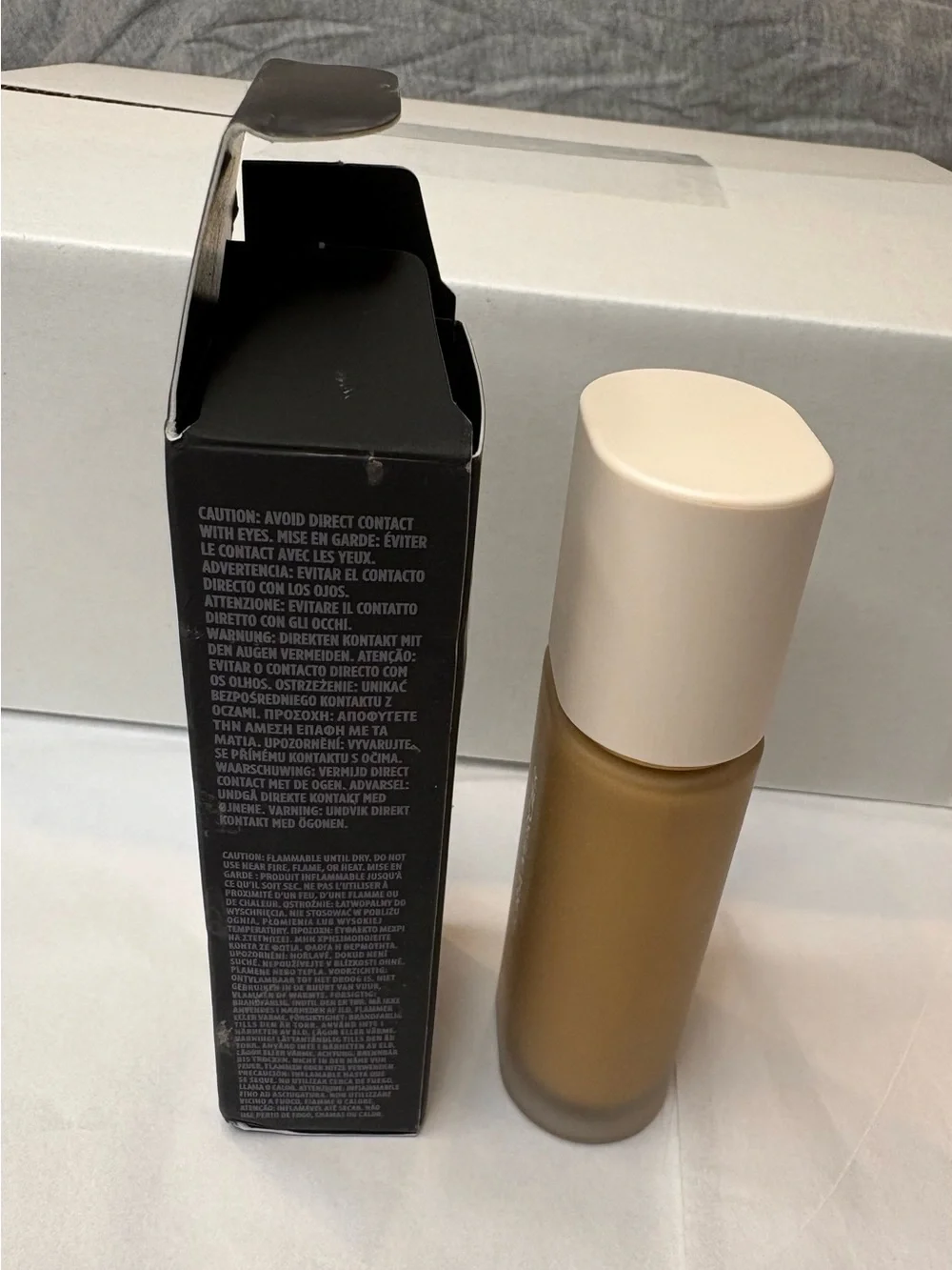 Laura Mercier Real Flawless Liquid Foundation 4N2 Tea 1 fl oz Medium Natural